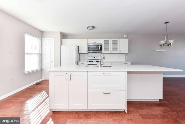 22931 Fleet Terrace