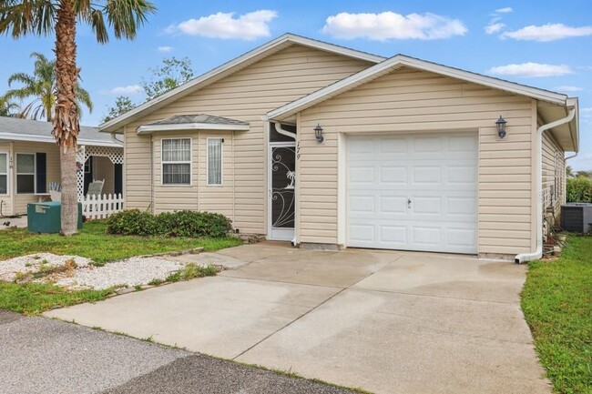 50989 US-27 in Davenport, FL - Building Photo - Building Photo