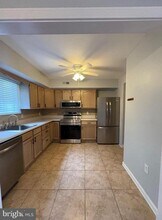 10 Lafayette Ln in Cherry Hill Township, NJ - Building Photo - Building Photo