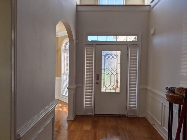 2414 Manal Way in Douglasville, GA - Foto de edificio - Building Photo