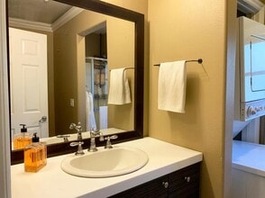 1684 Tamarron Dr in Corona, CA - Building Photo - Building Photo