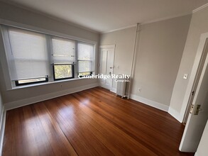 1033 Massachusetts Ave, Unit 502A in Cambridge, MA - Building Photo - Building Photo