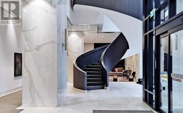 7-1717 Mabelle Ave in Toronto, ON - Building Photo - Building Photo