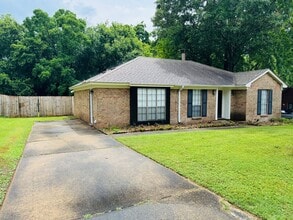 2965 Willow Ln Dr in Montgomery, AL - Building Photo - Building Photo