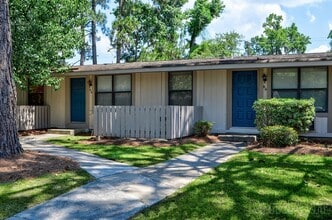 6815 Waters Ave in Savannah, GA - Building Photo - Building Photo