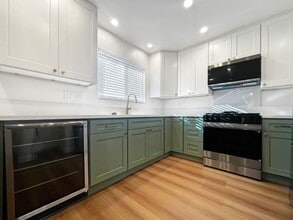 1335 W 139th, 101 in Gardena, CA - Building Photo - Building Photo
