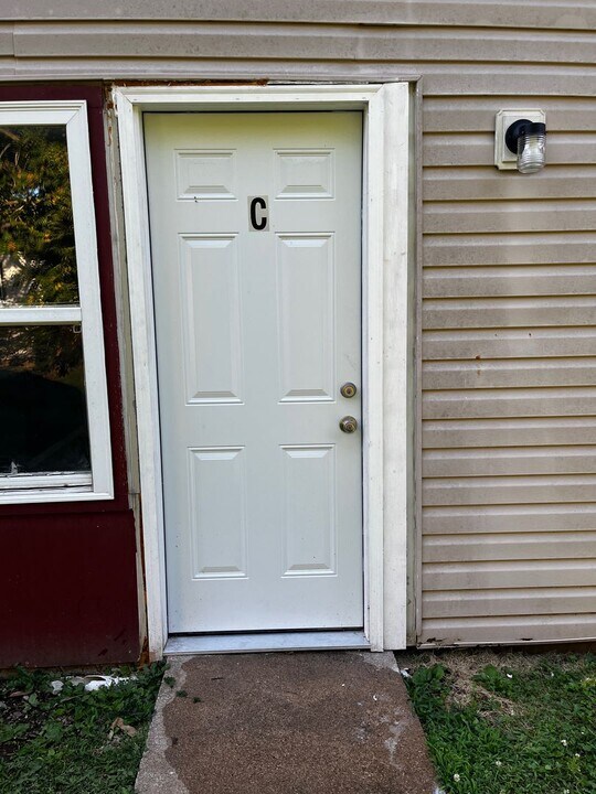 520 S Scenic Ave in Springfield, MO - Building Photo