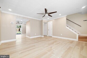 1365 Almond Dr in Annapolis, MD - Building Photo - Building Photo