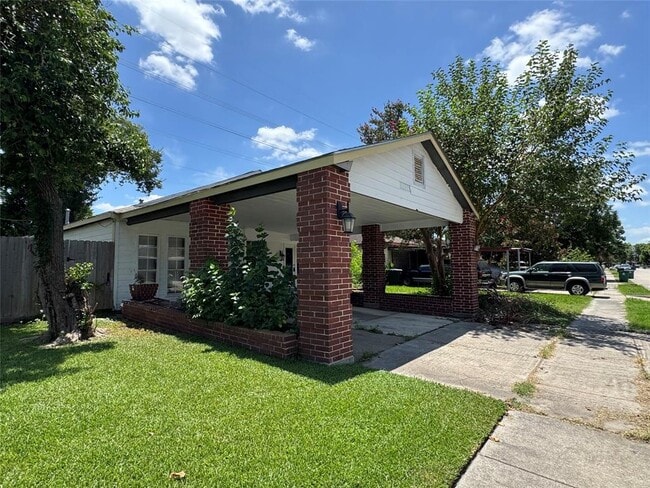 331 Terminal St in Houston, TX - Building Photo - Building Photo