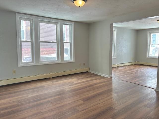 10 Cottage St, Unit 1 in Worcester, MA - Foto de edificio - Building Photo