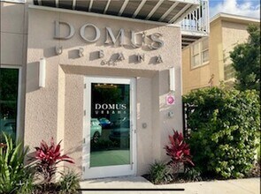 644 3rd Ave S, Unit Domus Urbana in St. Petersburg, FL - Foto de edificio - Building Photo