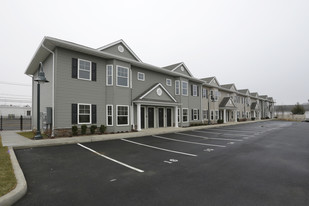 Lindenhurst Villas Apartamentos