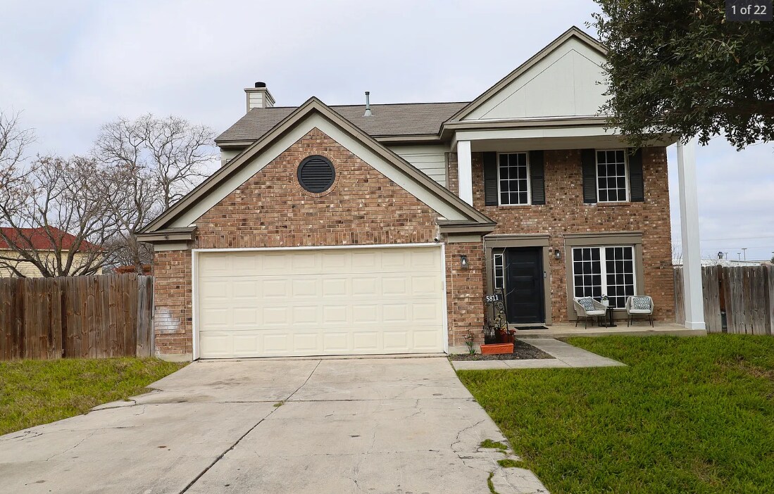 5811 Bear Lake Dr in San Antonio, TX - Building Photo