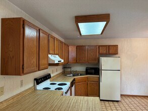 226 W Sweet Ave in Bismarck, ND - Building Photo - Building Photo