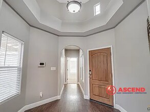 230 Solecita Way in Bakersfield, CA - Building Photo - Building Photo