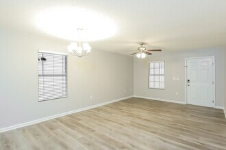 8474 Jasper Ave in Jacksonville, FL - Building Photo - Building Photo