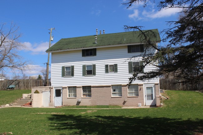 Francis Lane Apartments in Ortonville, MI - Building Photo - Building Photo