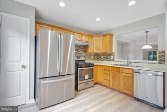 1804 Manorfield Ct in Bowie, MD - Building Photo - Building Photo