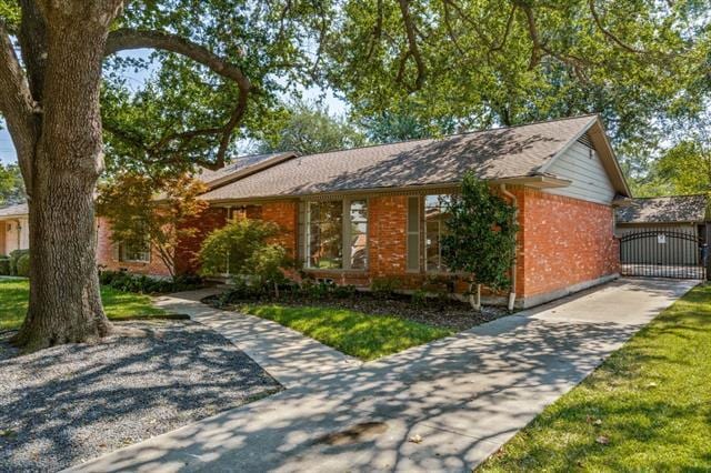 6344 Town Hill Ln in Dallas, TX - Building Photo - Building Photo