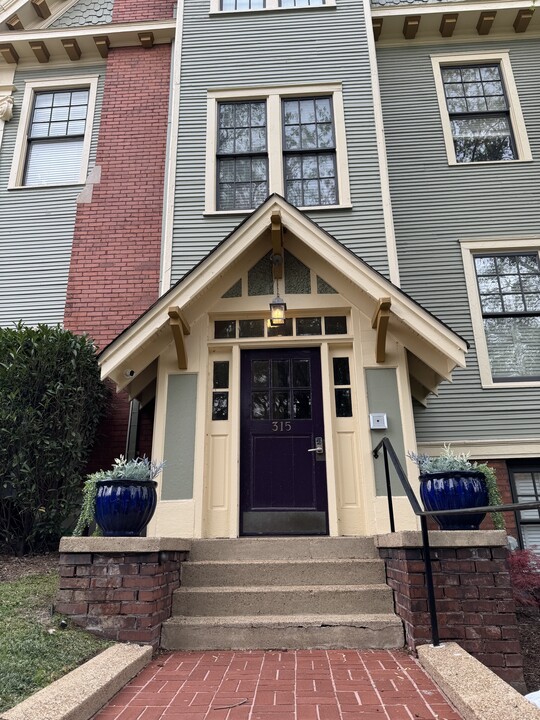 Milburn Apartments in Chattanooga, TN - Foto de edificio