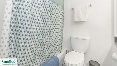 10263 Whispering Forest Dr, Unit 1312 in Jacksonville, FL - Foto de edificio - Building Photo