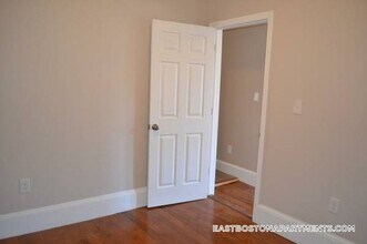 241 Maverick St, Unit 3 in Boston, MA - Building Photo - Building Photo