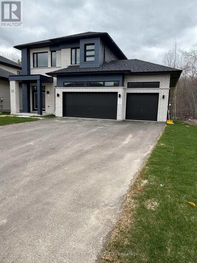 3143 Searidge St in Severn, ON - Building Photo - Building Photo