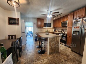 945 N Paris St in Aurora, CO - Building Photo - Building Photo