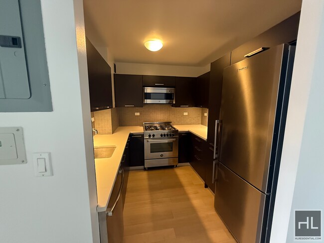 East 39th Street in New York, NY - Building Photo - Building Photo