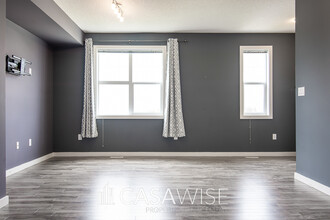 2803-2803 James Mowatt Trail SW in Edmonton, AB - Building Photo - Building Photo