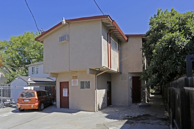 2412 Q St in Sacramento, CA - Building Photo - Building Photo