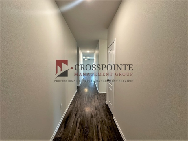 1102 Mayme Ct in Whitehouse, TX - Building Photo - Building Photo