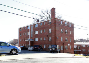 Rahill Apartments in Arlington, VA - Building Photo - Building Photo