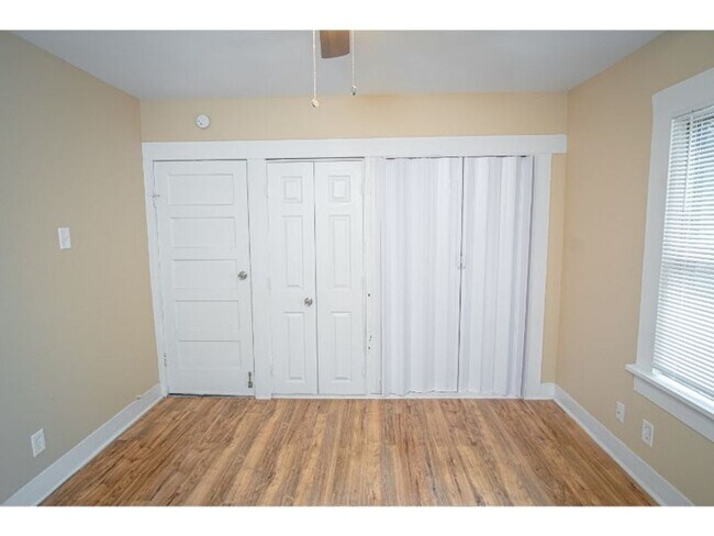 1323 Lamar St in San Antonio, TX - Building Photo - Building Photo