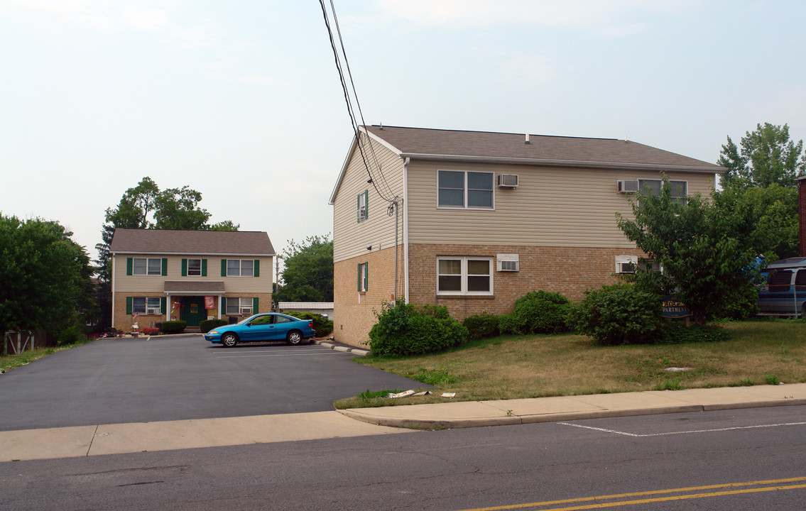 401 E Jefferson St in Hagerstown, MD - Foto de edificio