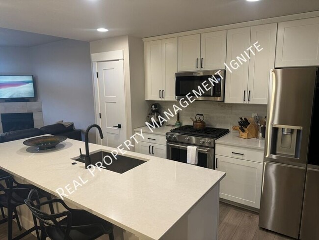 63101 Boyd Acres Rd in Bend, OR - Building Photo - Building Photo