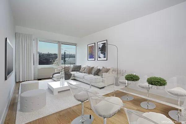 200-200 Water St in New York, NY - Building Photo