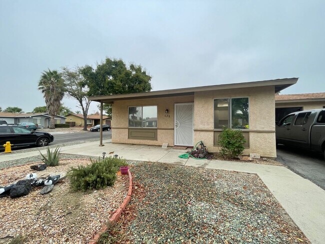 628 Solano Dr in Hemet, CA - Building Photo - Building Photo