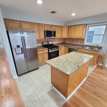 5206 Cottage Ave, Unit 1 in North Bergen, NJ - Building Photo - Building Photo