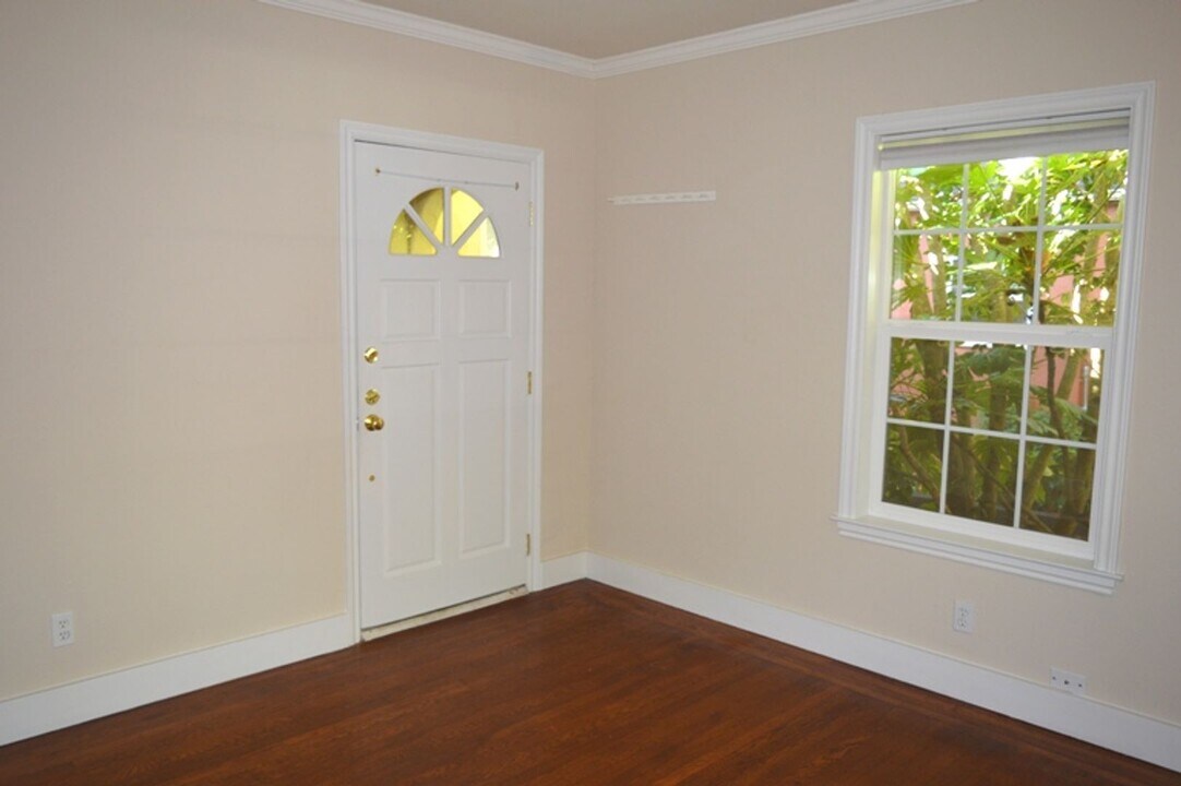 207 Miller Ave-Unit -A in Mill Valley, CA - Building Photo