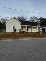 512 S Zion St in Landis, NC - Building Photo