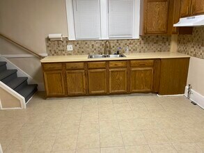 36 Brighton St in Highland Park, MI - Building Photo - Building Photo