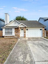 10207 Raven Field Dr in San Antonio, TX - Building Photo