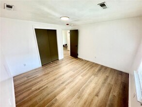 47 Manchester St in West Warwick, RI - Building Photo - Building Photo