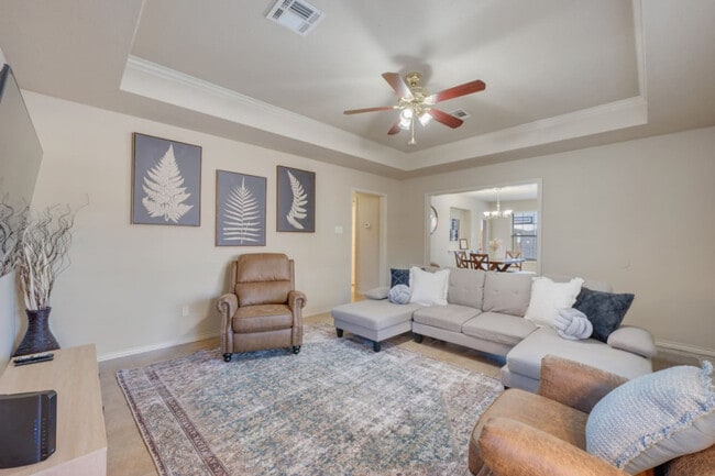 214 Sterling St in College Station, TX - Building Photo - Building Photo