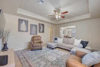 214 Sterling St in College Station, TX - Building Photo - Building Photo