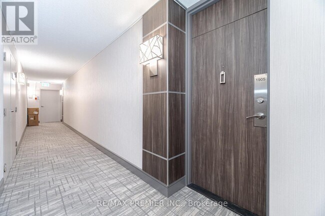 270 Scarlett Rd in Toronto, ON - Building Photo - Building Photo