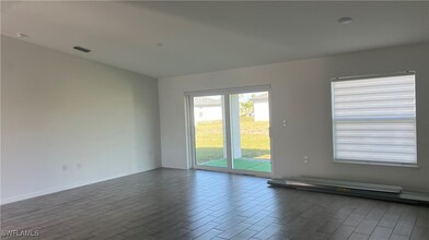 213 NW 9th St in Cape Coral, FL - Building Photo - Building Photo