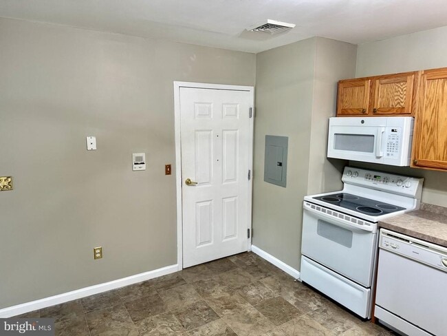 531 W Penn Ave in Robesonia, PA - Building Photo - Building Photo