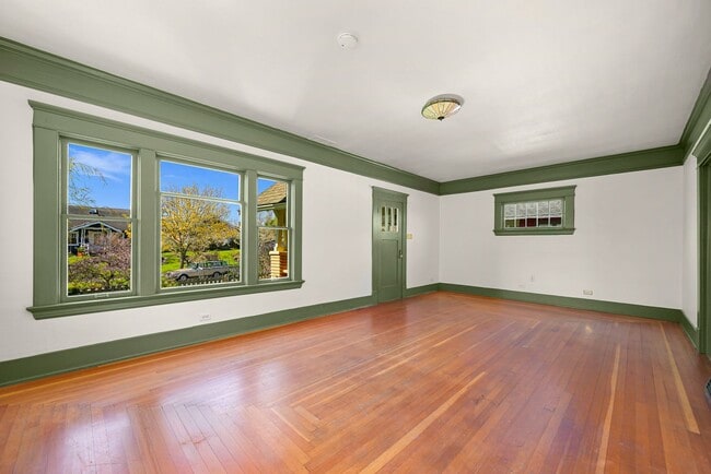 2712 Iron St in Bellingham, WA - Building Photo - Building Photo